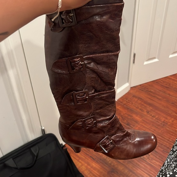 Genuine leather bowed boots with faux fur lining 👢 - Picture 2 of 5